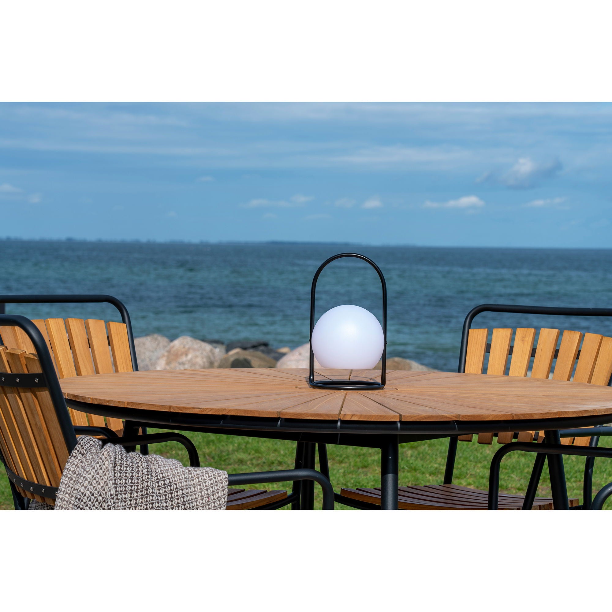 Cleveland Dining Table