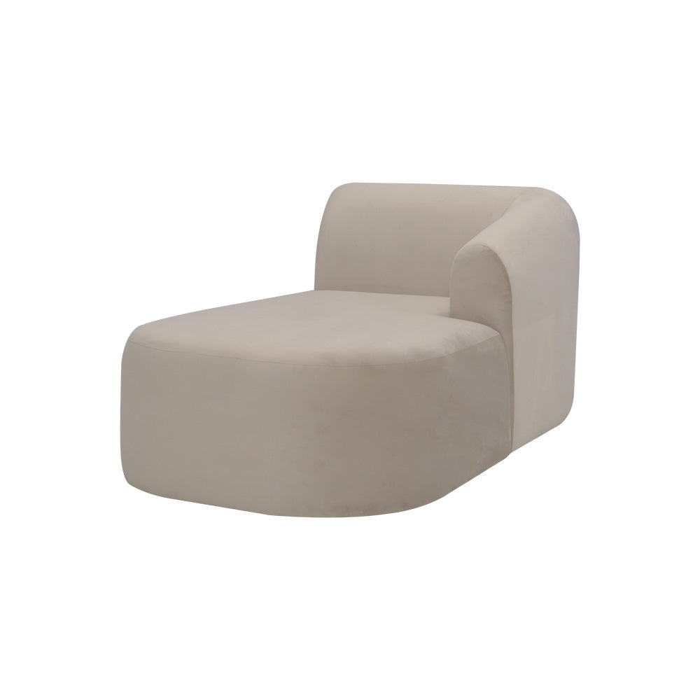 Rechts: Ovale weiche Ottomane